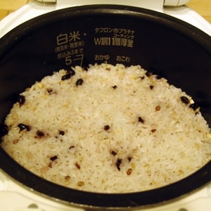 【簡単】炊飯器で雑穀ごはん